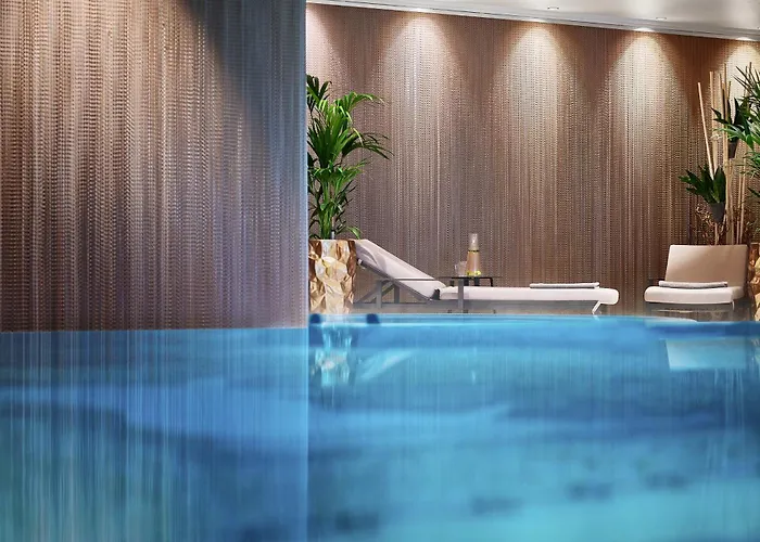 Weisses Roessl Hotel 5*